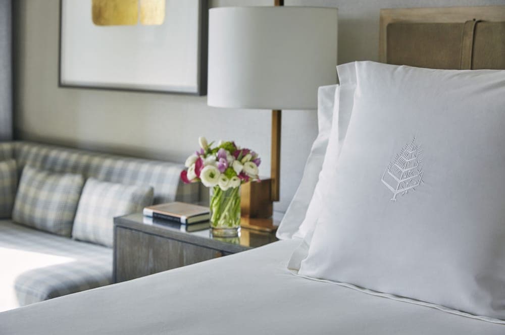 Four Seasons Hotel New York Downtown