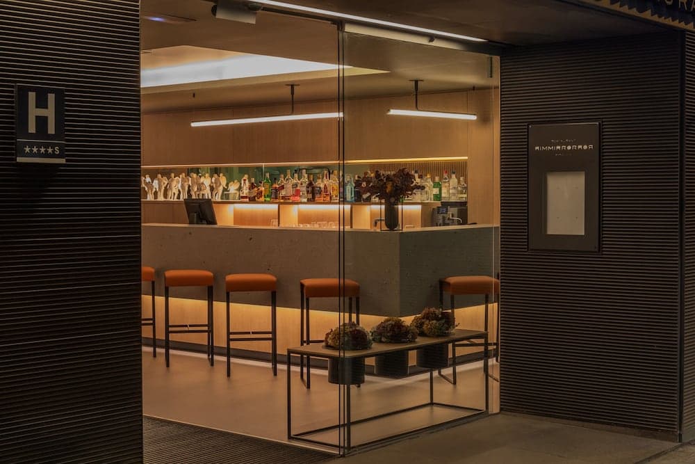 The Mirror Barcelona