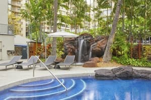 Courtyard by Marriott Waikiki Beach